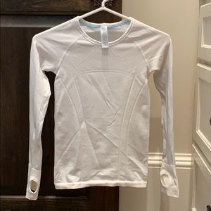 Ivivva girls size 8 long sleeve shirt